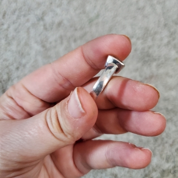 Silver and Clear Ring with 925 Marking on Inside - Picture 2 of 11